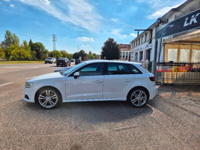 AUDI A3 3ª serie A3 SPB 30 TDI Business