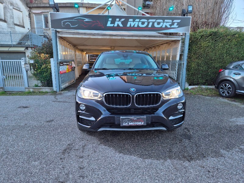 BMW X6         (F16/86)