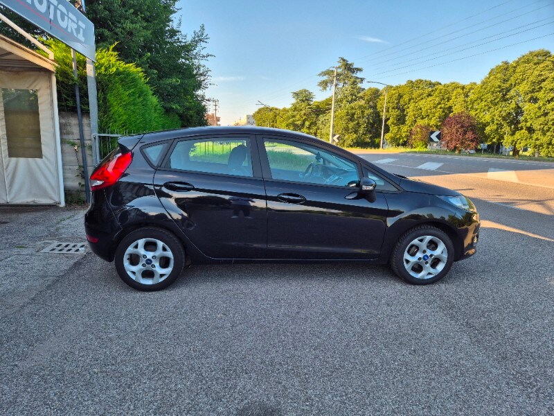 FORD Fiesta 6ª serie Bs Fiesta Ikon 1.4 TDCi 70CV 5p. Business
