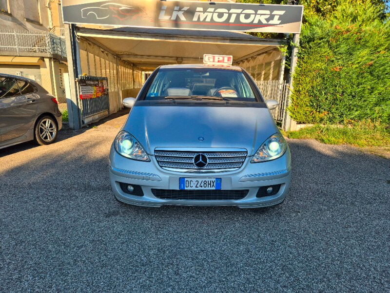 MERCEDES Classe A   (W/C169)