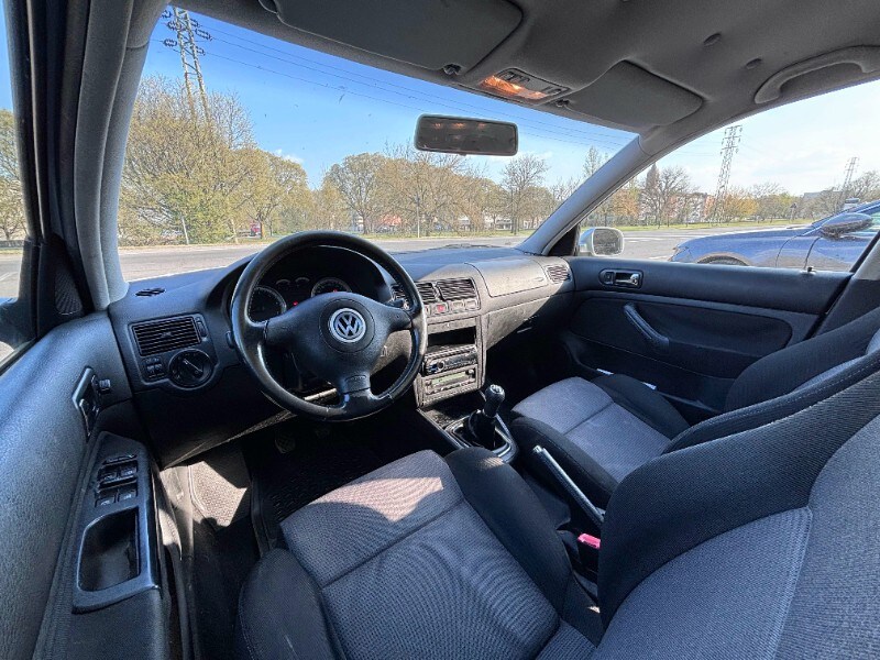 VOLKSWAGEN Golf 4ª serie Golf 1.6 16V cat 5 porte Comfortline