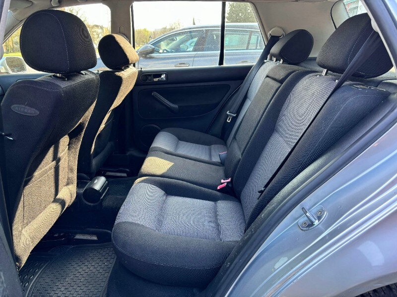 VOLKSWAGEN Golf 4ª serie Golf 1.6 16V cat 5 porte Comfortline