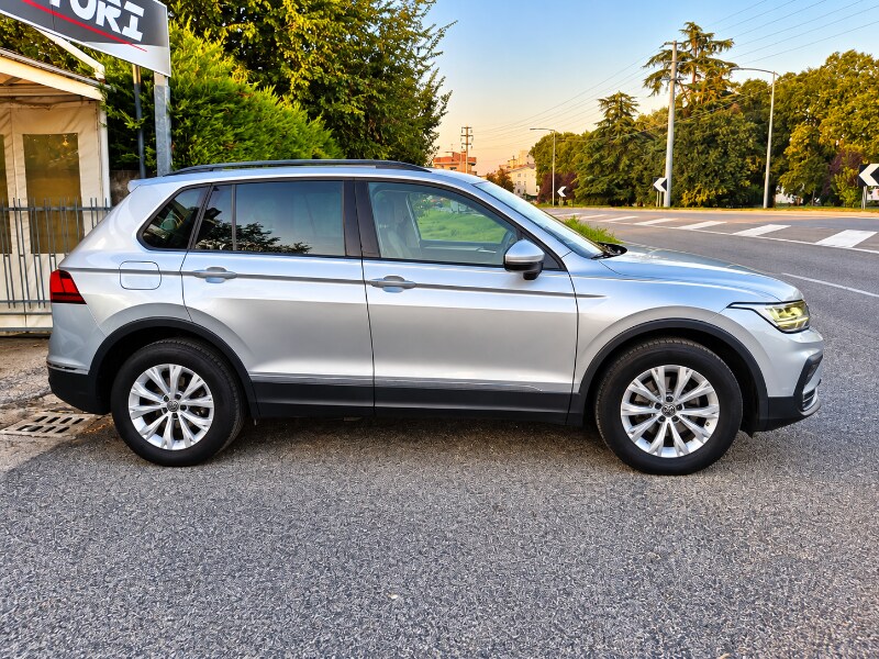 VOLKSWAGEN Tiguan 2ª serie Tiguan 2.0 TDI 150 CV SCR DSG Life